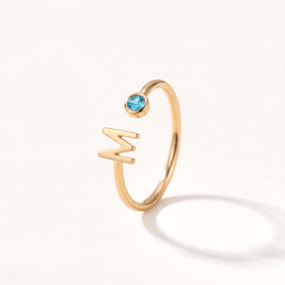 LEYA Geboortesteen ring met initiaal
