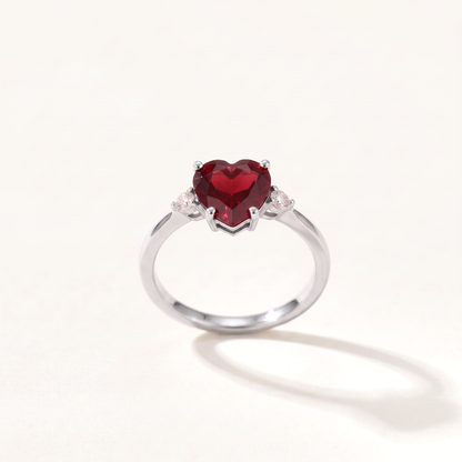 Ruby rode edelsteen ring