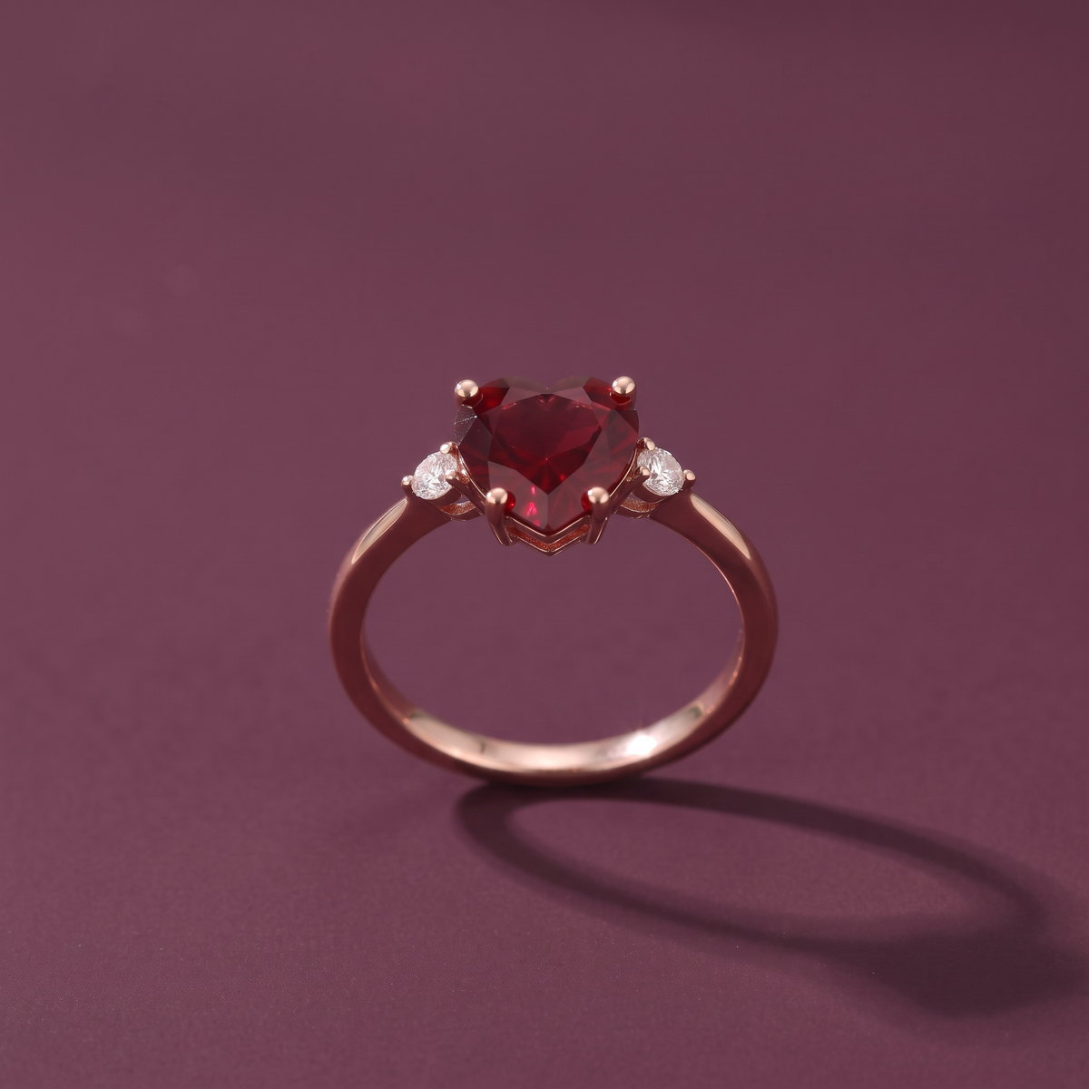 Ruby rode edelsteen ring