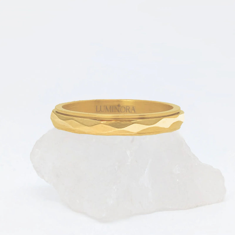 Amara Ring