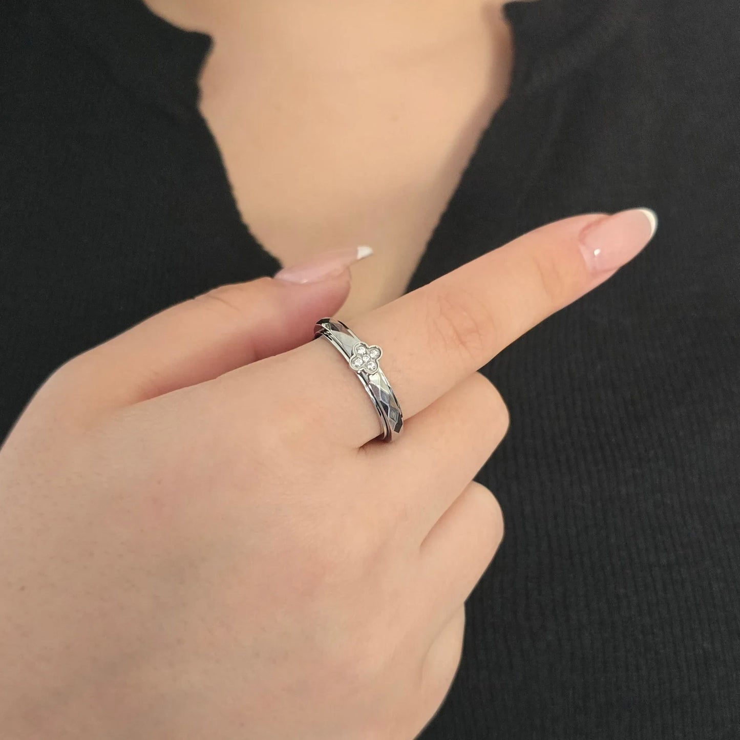 Clover Ring